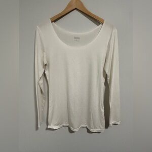 Uniqlo Heat Tech Scoop Neck Long Sleeve Tee, Size Large, White